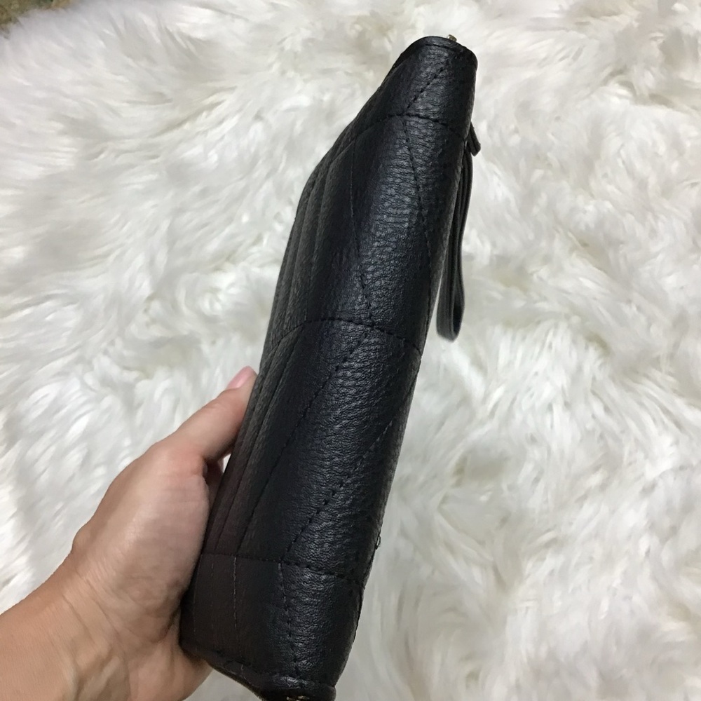 Steve Madden Wristlet Black Leather Card Cash Wallet S/M Quilted Pebbled Logo - Picture 4 of 10